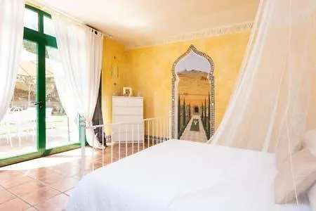 St Tropez Heated Pool * 卡亚俄萨尔瓦赫